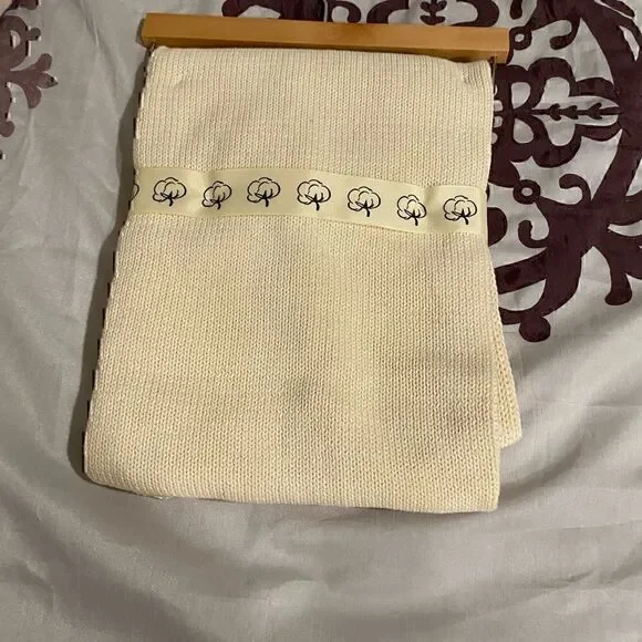 Silvercloud Organic Cotton Shawl Nursery Bedding NWT 27 1/2 x 35 inches - Picture 2 of 4